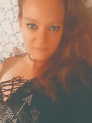 Sexylittleredhead